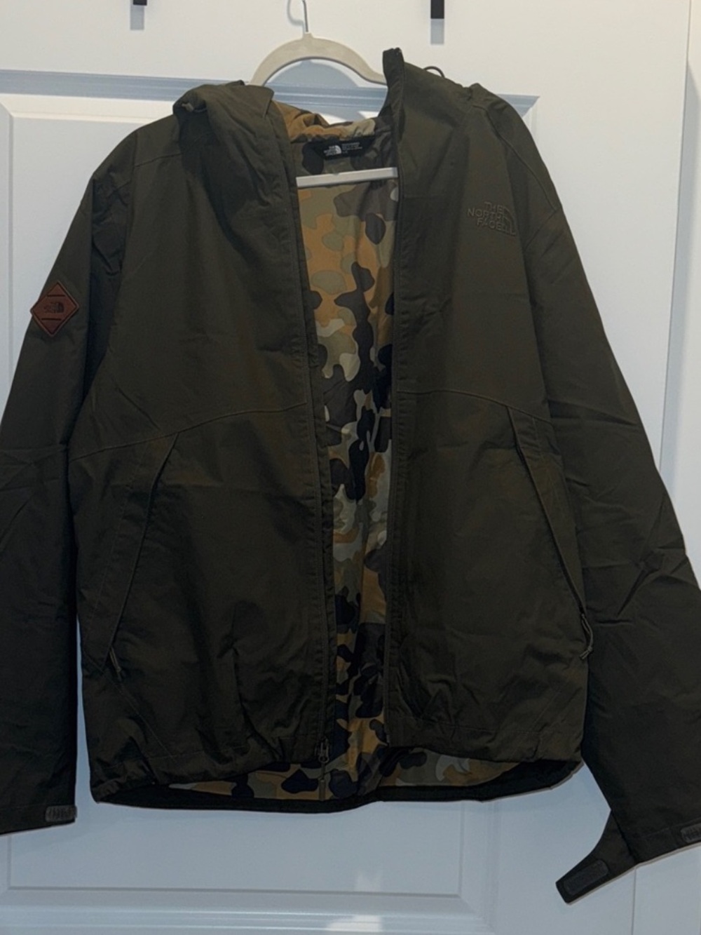 The North Face Men's Hooded Field Jacket in Olive